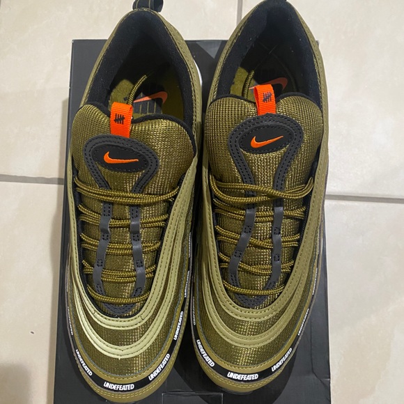 Air Max 97 Undefeated - Picture 3 of 6
